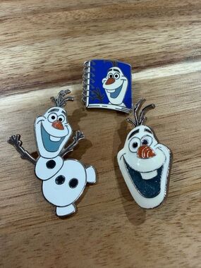 Disney Olaf Enamel Pin Set - White, Orange & Blue